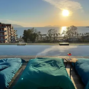 Ames & Vlorë